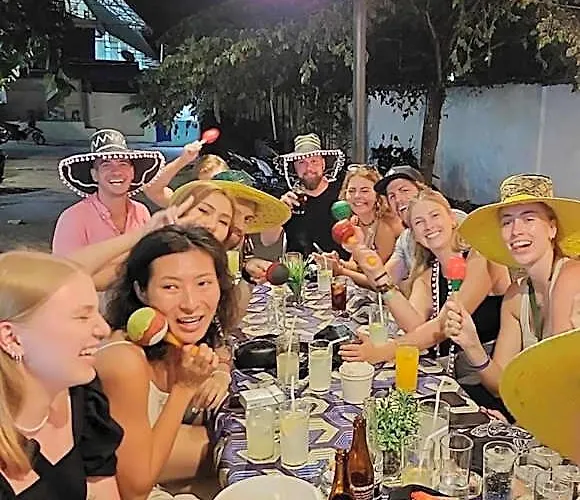 Moho Hostel Moalboal