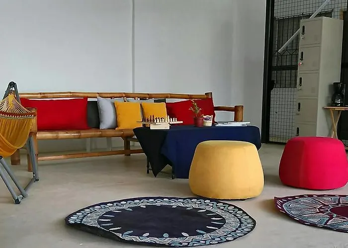 Moho Hostel Moalboal